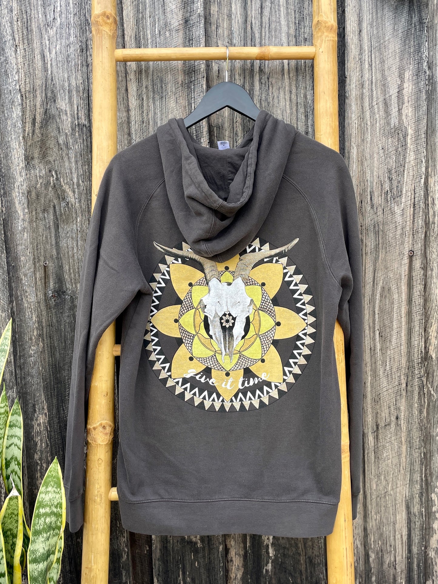 Give it Time hood - charcoal