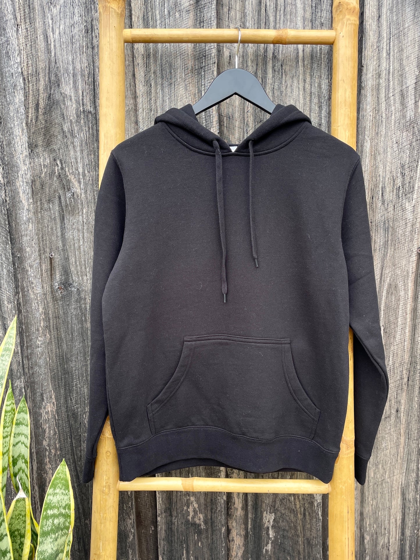 Give it Time hood - black