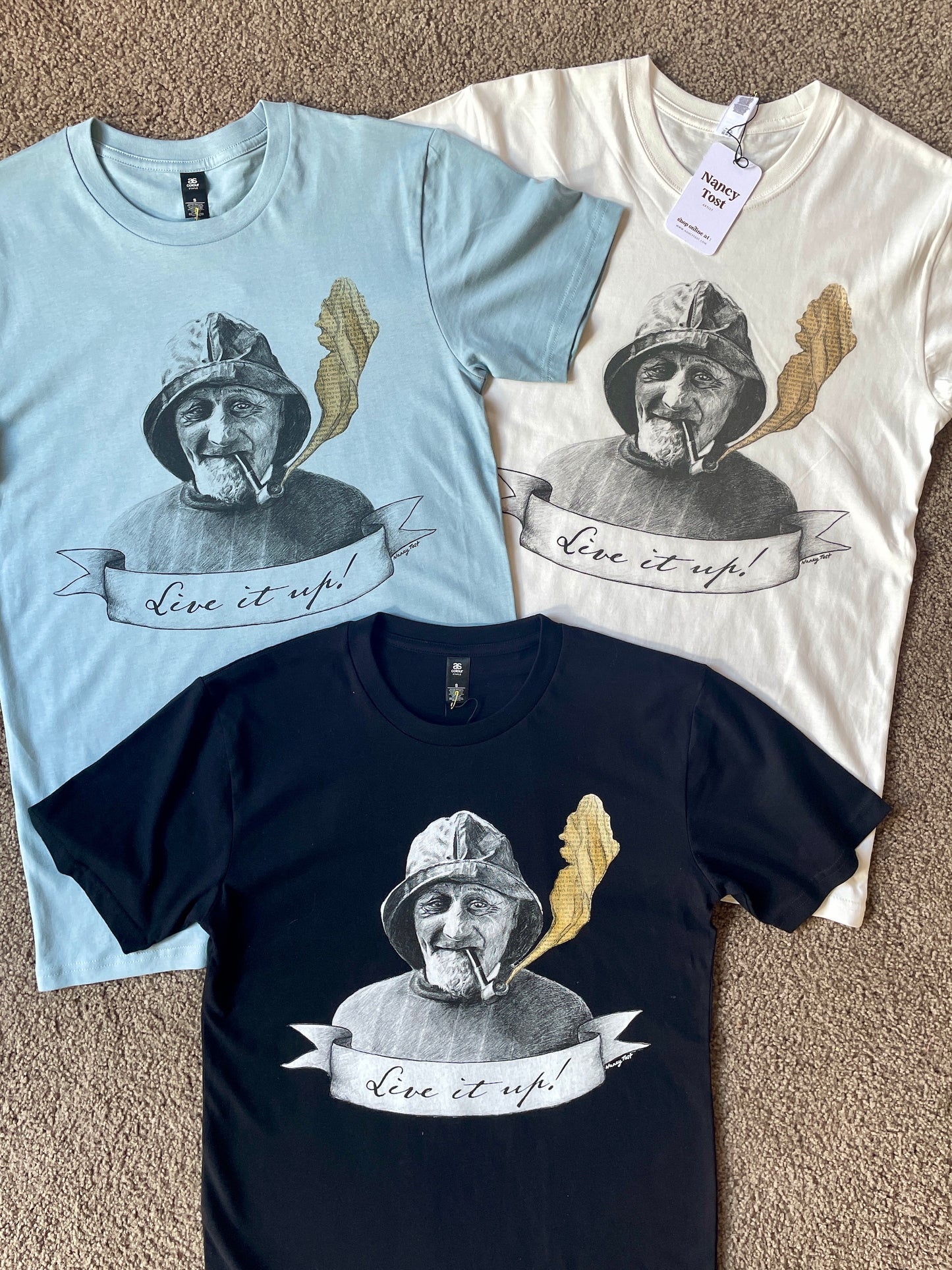 Live it Up t-shirt -pale blue